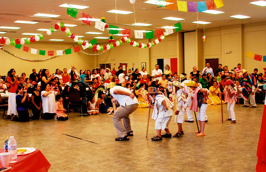 TUPELO – St. James Parish hosted a festival Sunday, Sept. 14, to commemorate the independence of Costa Rica, El Salvador, Guatemala, Honduras, Nicaragua, Mexico and Chile. Dances included the Mexican dance “The old people dance,” performed by children. Adults and youth presented dances from other Latin American countries.