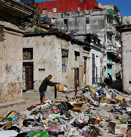 Miembros de la Arquidiócesis de Miami acompañan serie de envíos de ayuda humanitaria a Cuba tras el huracán Melissa